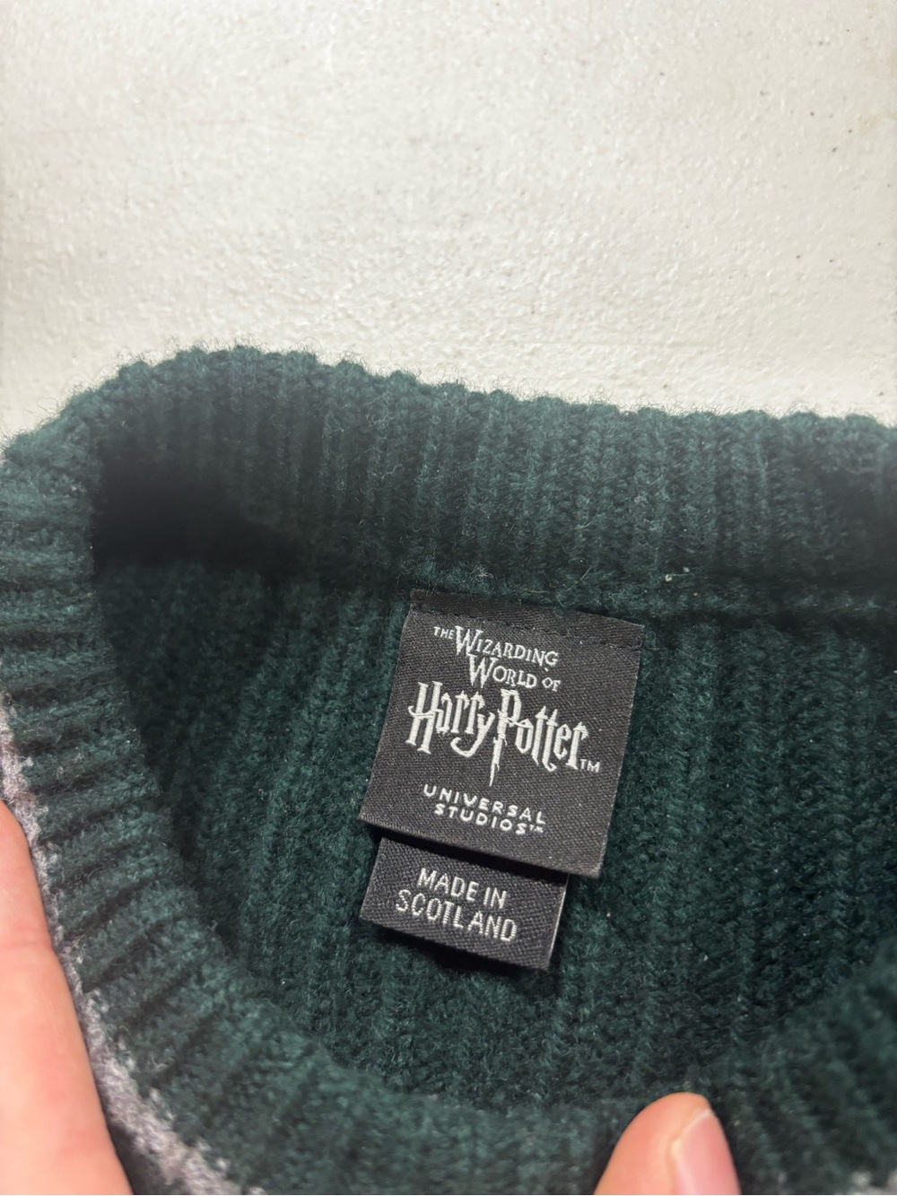 Harry Potter Slytherin Sweater - Picture 6 of 11
